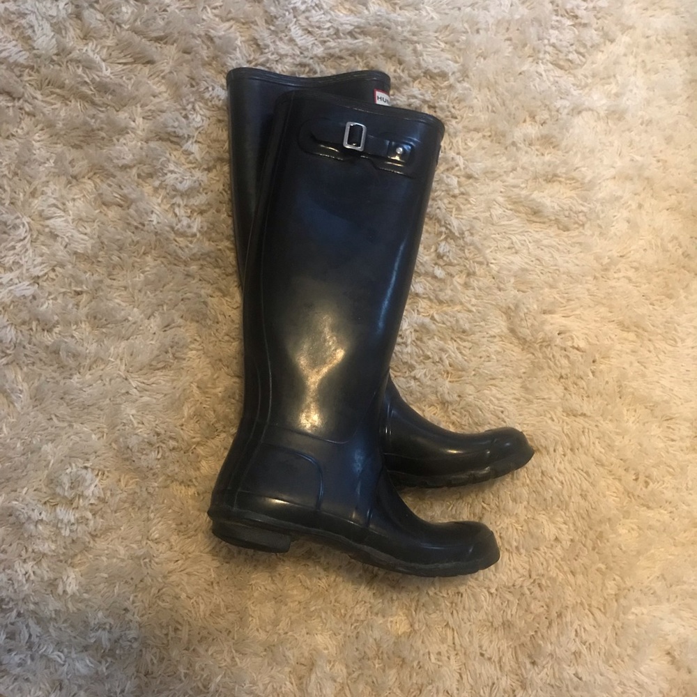 Tall hunter boots